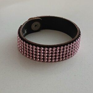 Swarovski Pink Crystal Stud leather strap bracelet - snap closure - NEW
